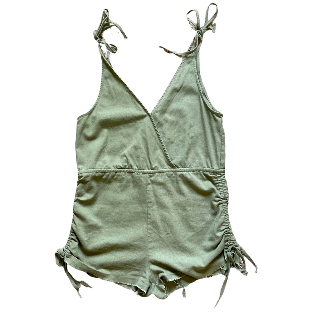 Boutique Mint Green Romper Size 8